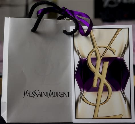 nuova aprtura ysl